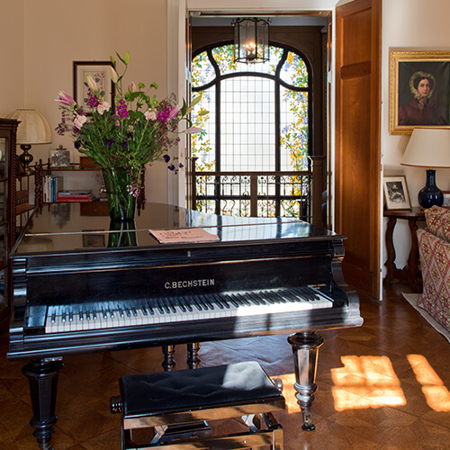 Schloss-Kogl Klavierraum